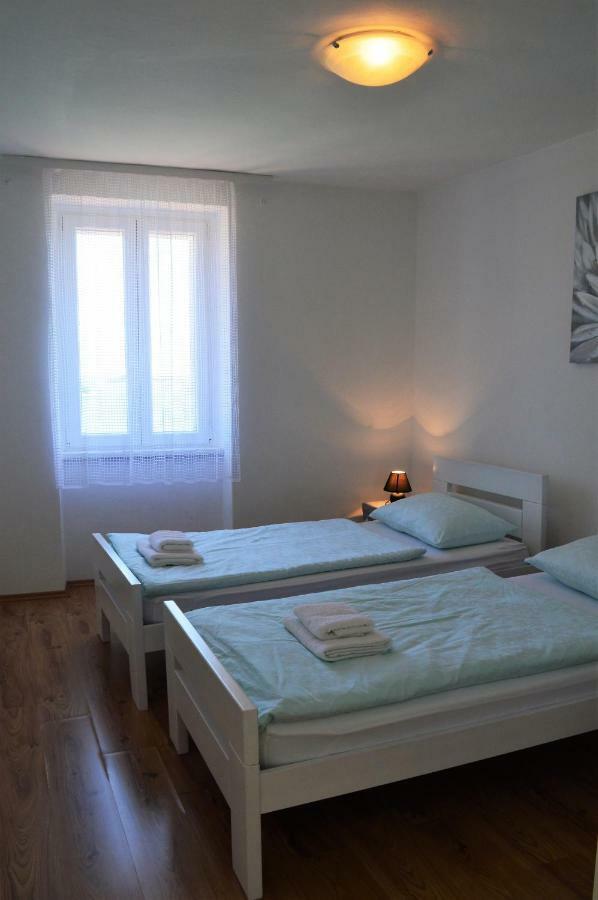 Apartmani Luan Vis Dış mekan fotoğraf